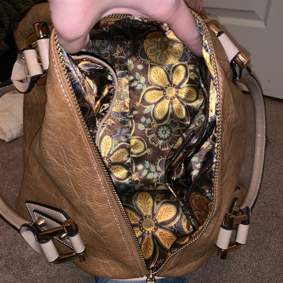 Purse - Picture 2 of 2